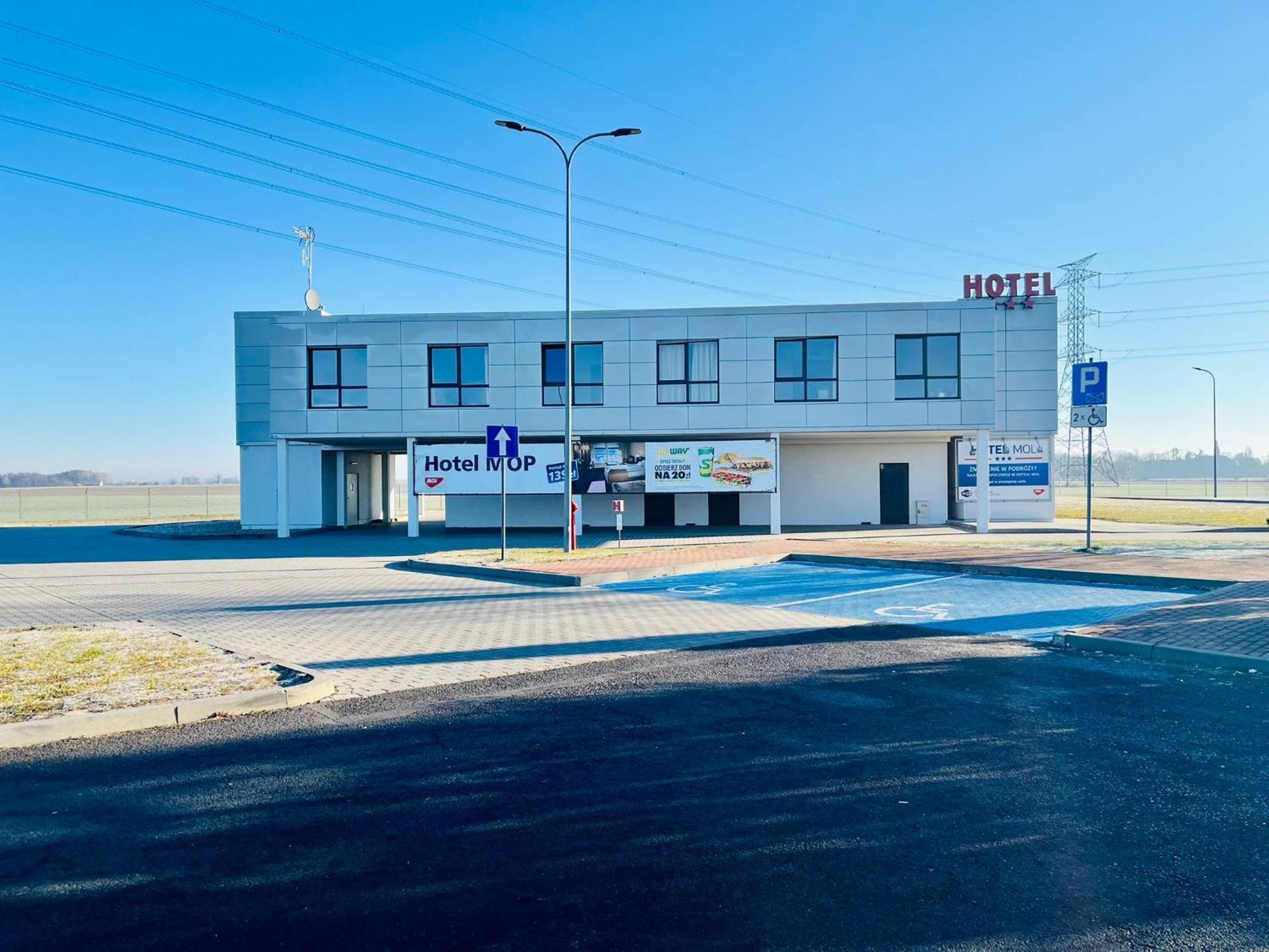 Hotel Mop Olesnica Mala Kurowskie Chalupy Dış mekan fotoğraf